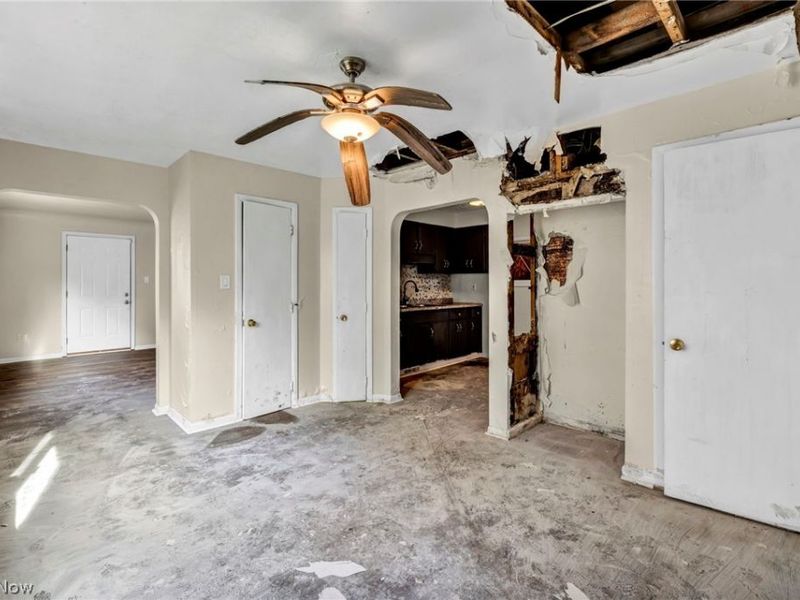 3069 E 67th Street , Cleveland, OH 44127 Photo 14
