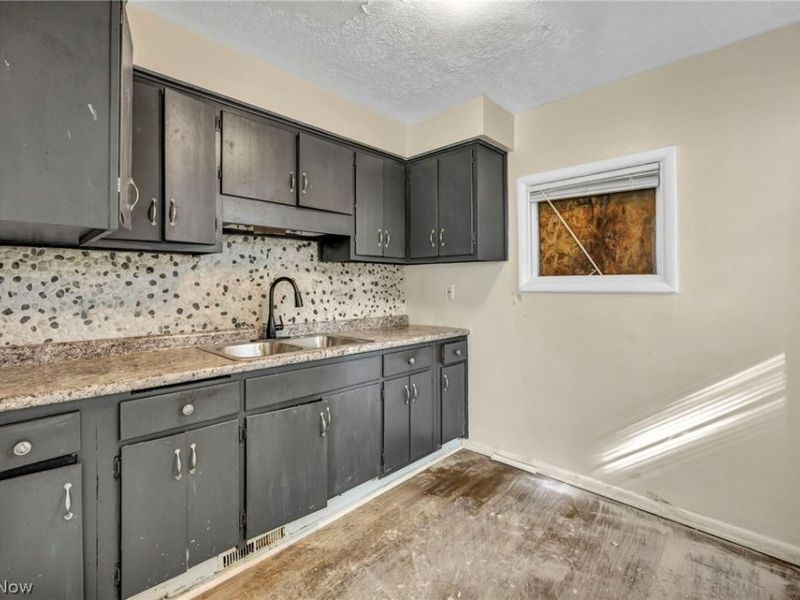 3069 E 67th Street , Cleveland, OH 44127 Photo 15