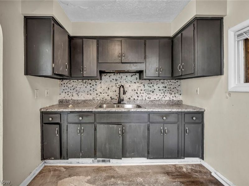 3069 E 67th Street , Cleveland, OH 44127 Photo 17