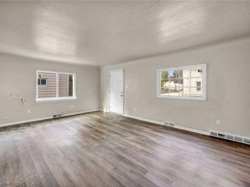 3069 E 67th Street , Cleveland, OH 44127 Photo 7