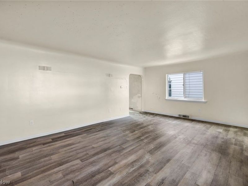 3069 E 67th Street , Cleveland, OH 44127 Photo 9