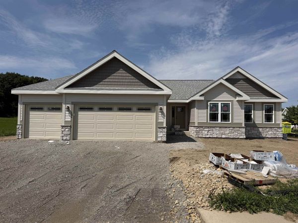 314 Summit Passage, Deerfield, WI 53531