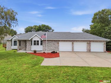 135 Anthony Lane, Lincoln, NE 68520