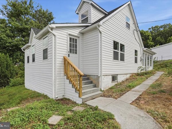 2810 N FREDERICK PIKE, WINCHESTER, VA 22603