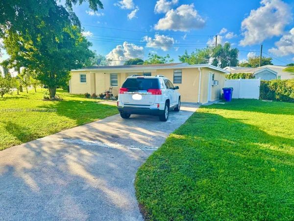5755 Winfield Blvd , Unit 101, Margate, FL 33063