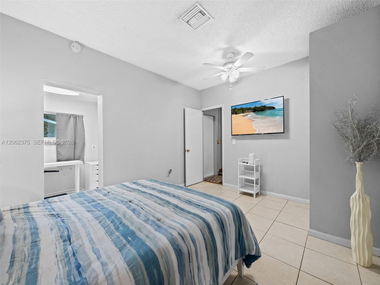 2841 NW 69th Ct, Fort Lauderdale, FL 33309 Photo