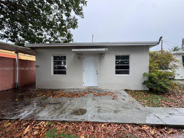 2380 NW Flagler Ter , Unit R, Miami, FL 33125