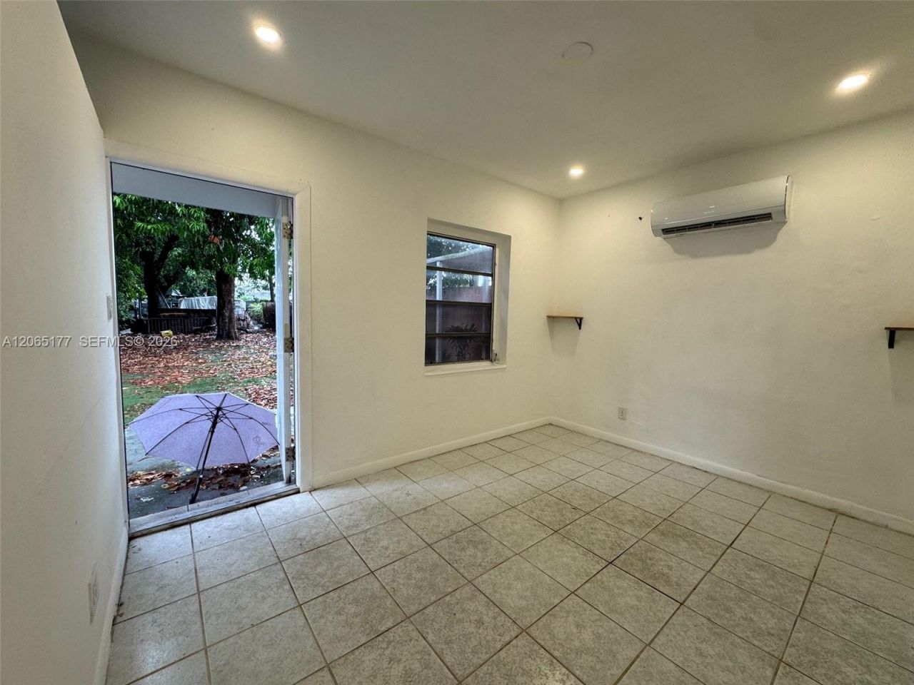 2380 NW Flagler Ter , Unit R, Miami, FL 33125 Photo