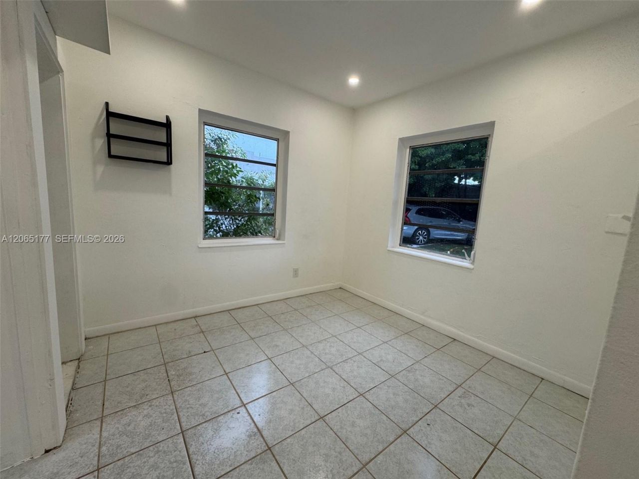 2380 NW Flagler Ter , Unit R, Miami, FL 33125 Photo