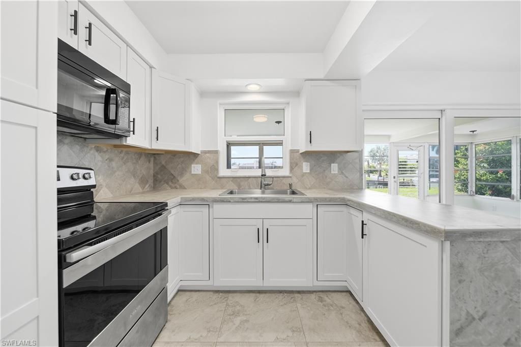 3106 SE 18th Pl, Cape Coral, FL 33904 Photo