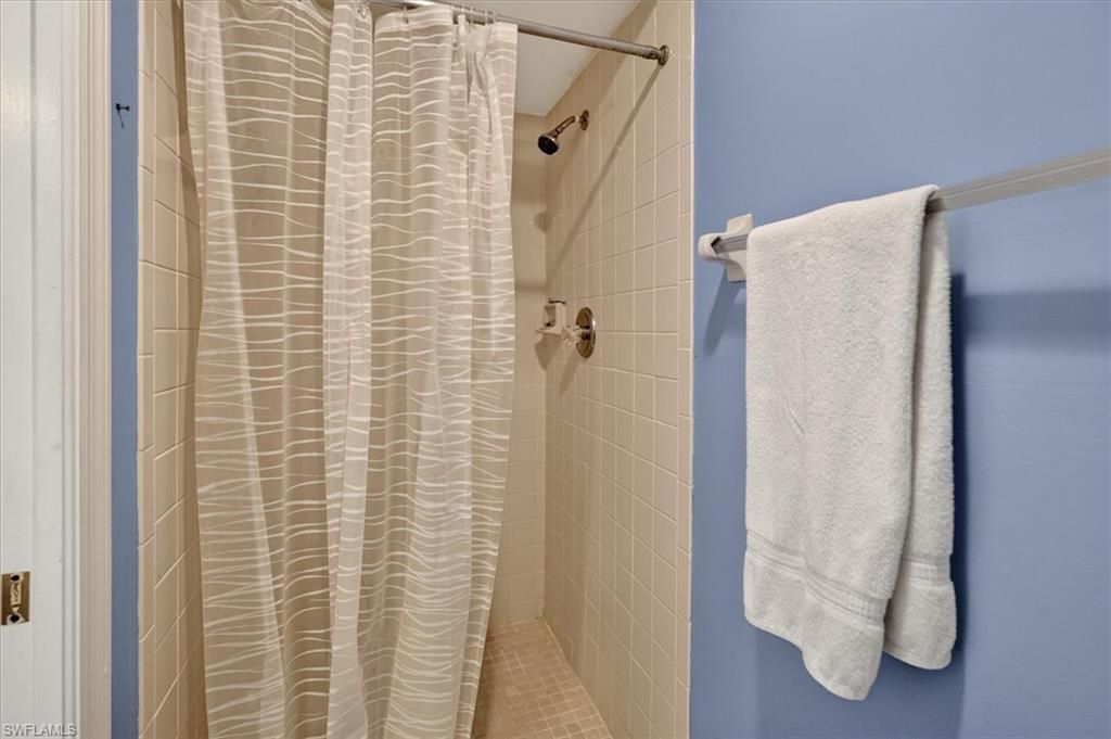 12601 Kelly Sands Way , Unit 422, Fort Myers, FL 33908 Photo