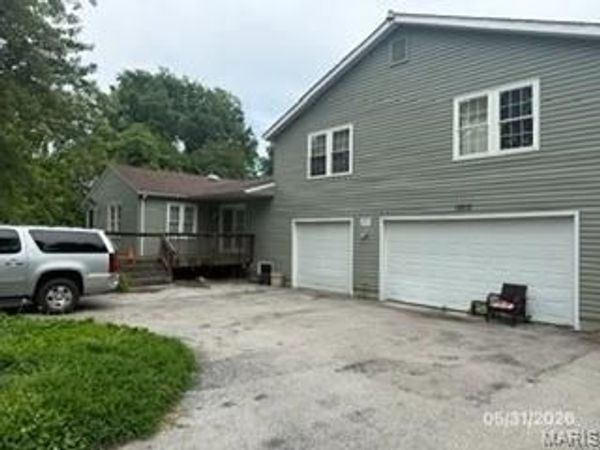 12816 Bellefontaine Road , St Louis, MO 63138