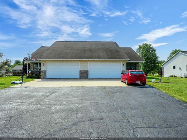 N1844 LILY OF THE VALLEY COURT, Greenville, WI 54942