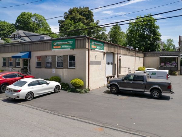 40 Oval Rd, Quincy, MA 02170