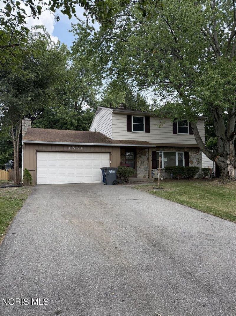 1861 Lynbrook Drive, Toledo, OH 43614 Main Photo