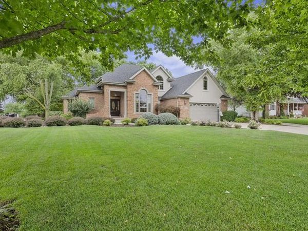 7061 E 107th Court , Crown Point, IN 46307