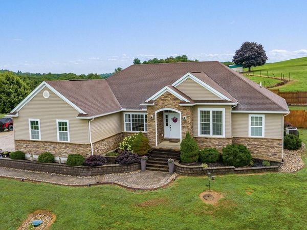 7360 Jones Road , Nashport, OH 43830