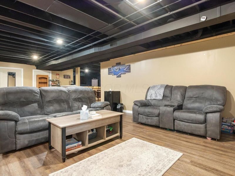 7360 Jones Road , Nashport, OH 43830 Photo 27