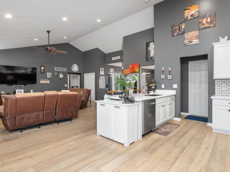 7360 Jones Road , Nashport, OH 43830 Photo 9