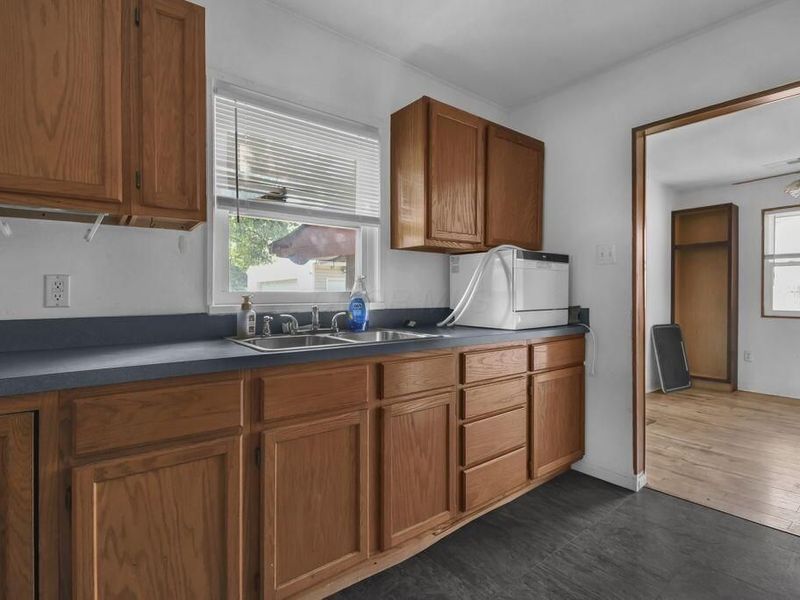 868 Lawndale Avenue, Columbus, OH 43207 Photo 14