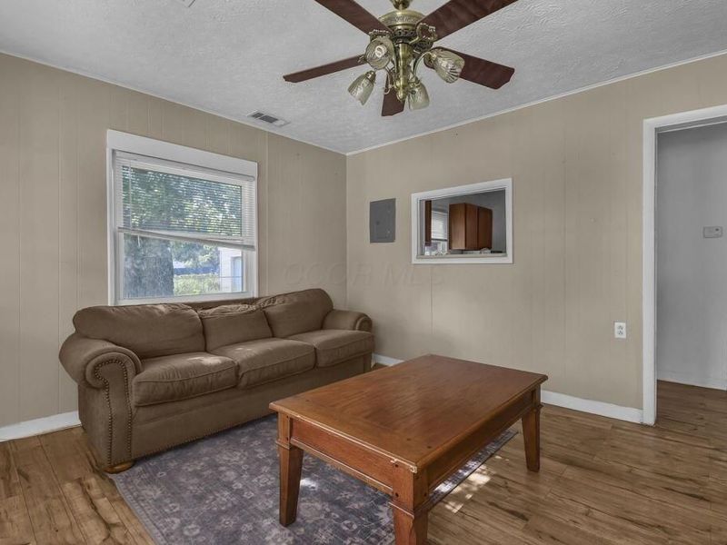 868 Lawndale Avenue, Columbus, OH 43207 Photo 6