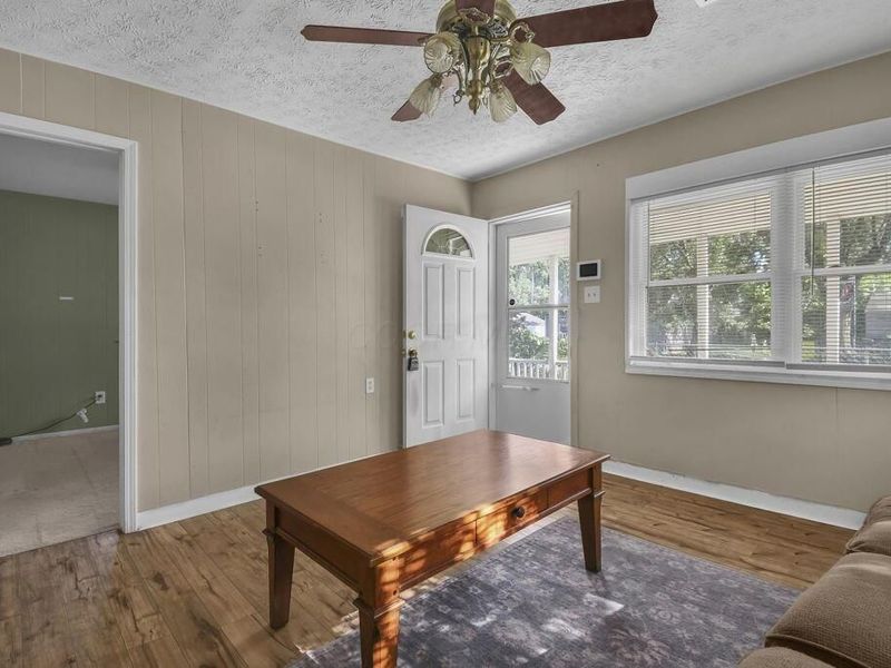 868 Lawndale Avenue, Columbus, OH 43207 Photo 7