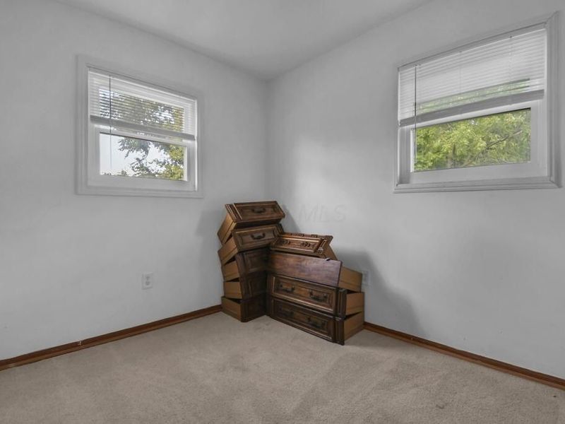 868 Lawndale Avenue, Columbus, OH 43207 Photo 9