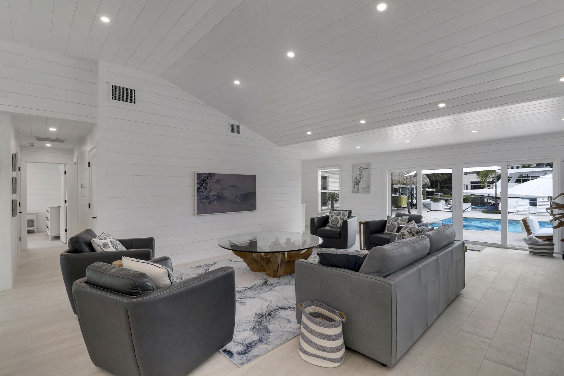2443 E Edgewater Drive, Palm Beach Gardens, FL 33410 Photo