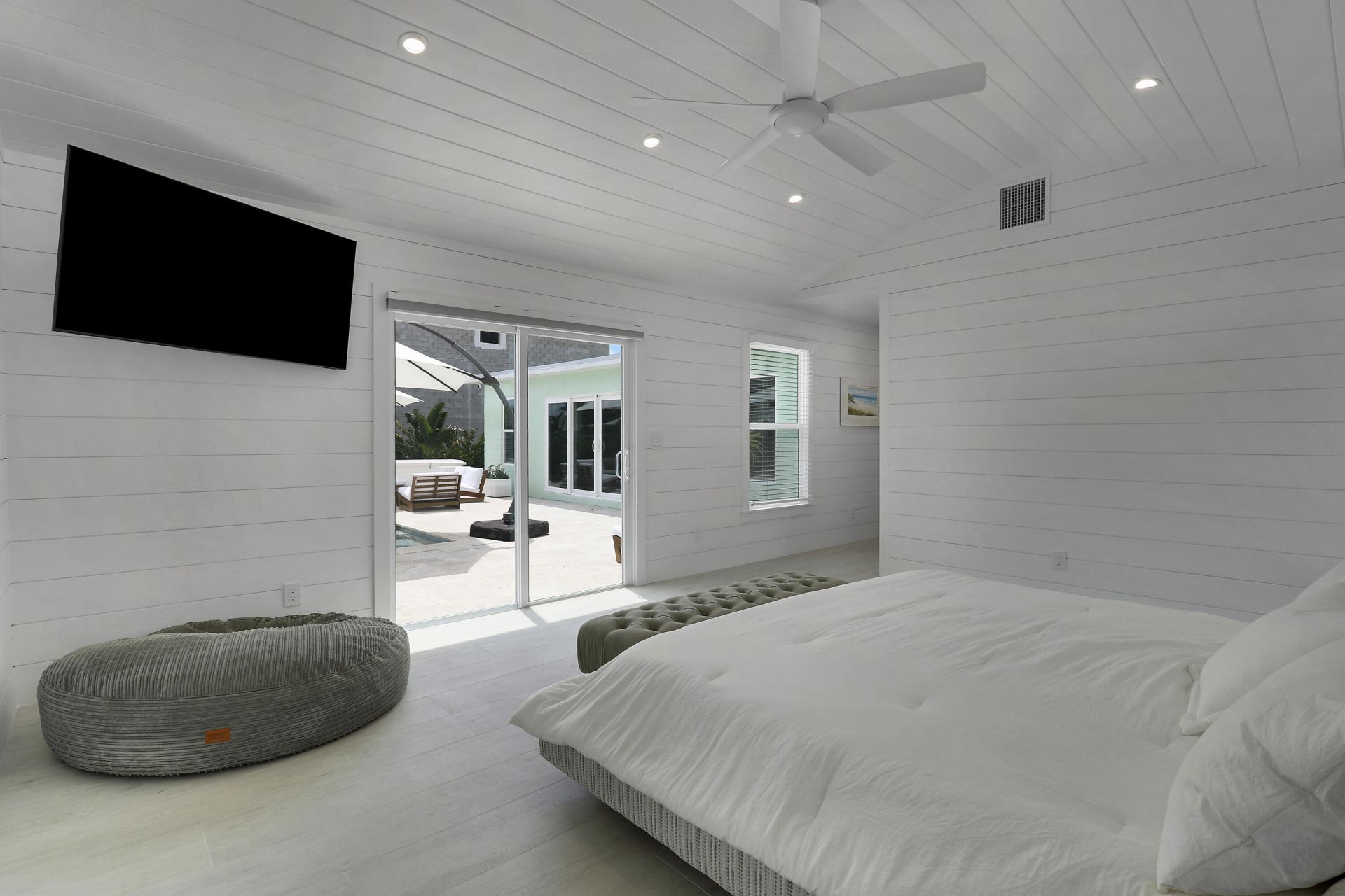 2443 E Edgewater Drive, Palm Beach Gardens, FL 33410 Photo
