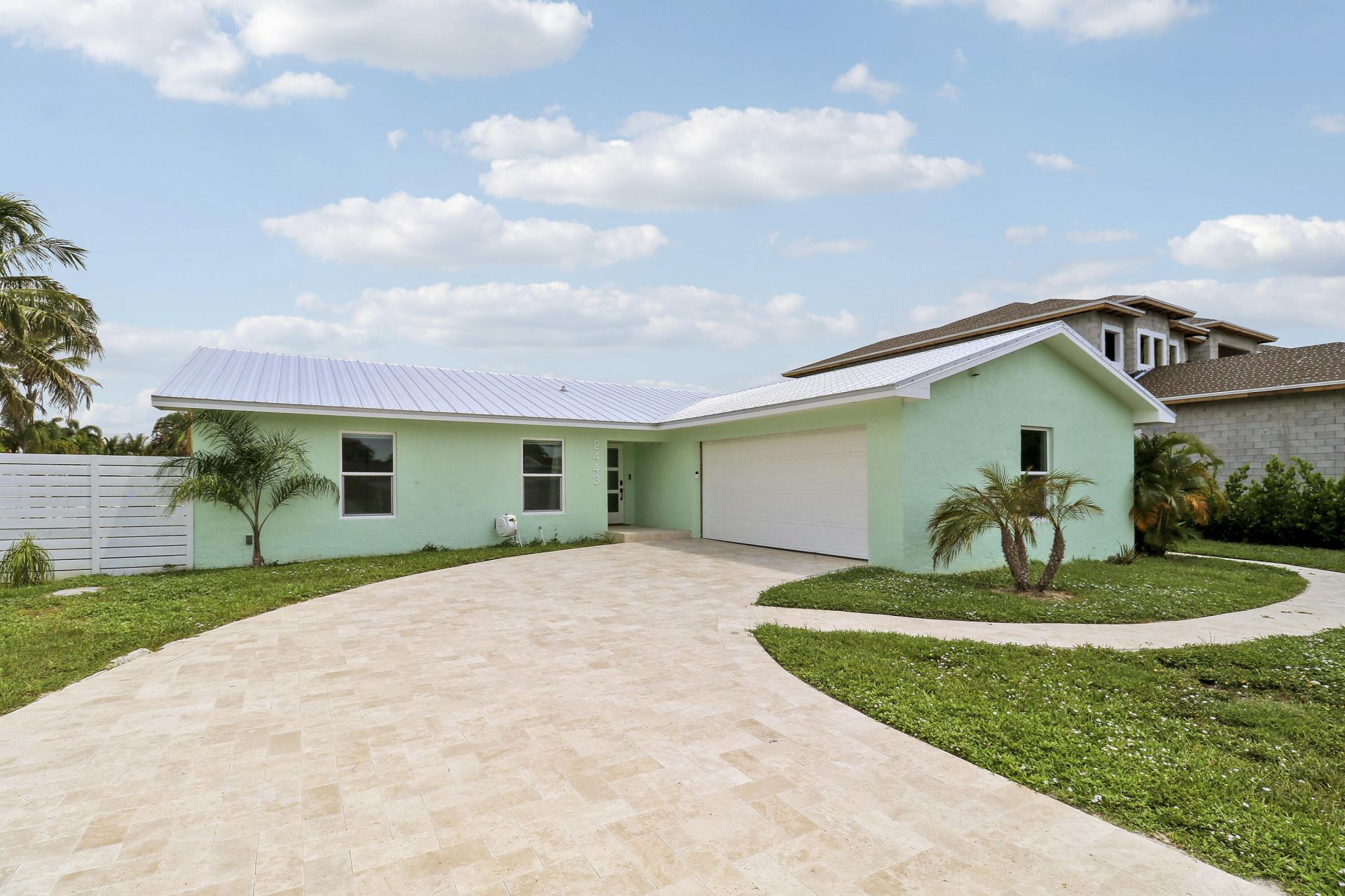 2443 E Edgewater Drive, Palm Beach Gardens, FL 33410 Photo