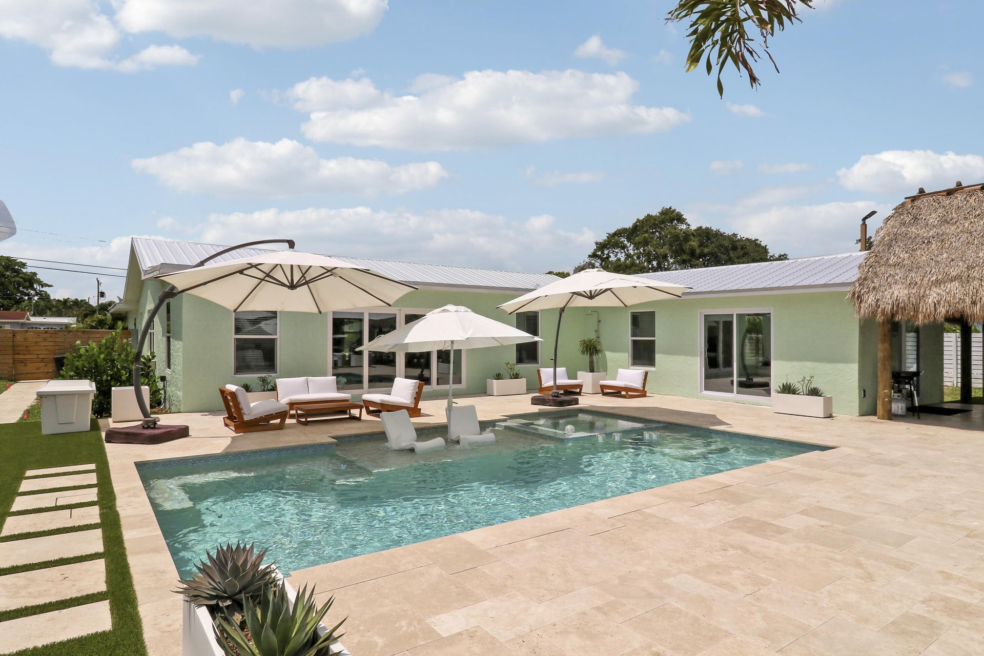 2443 E Edgewater Drive, Palm Beach Gardens, FL 33410 Photo