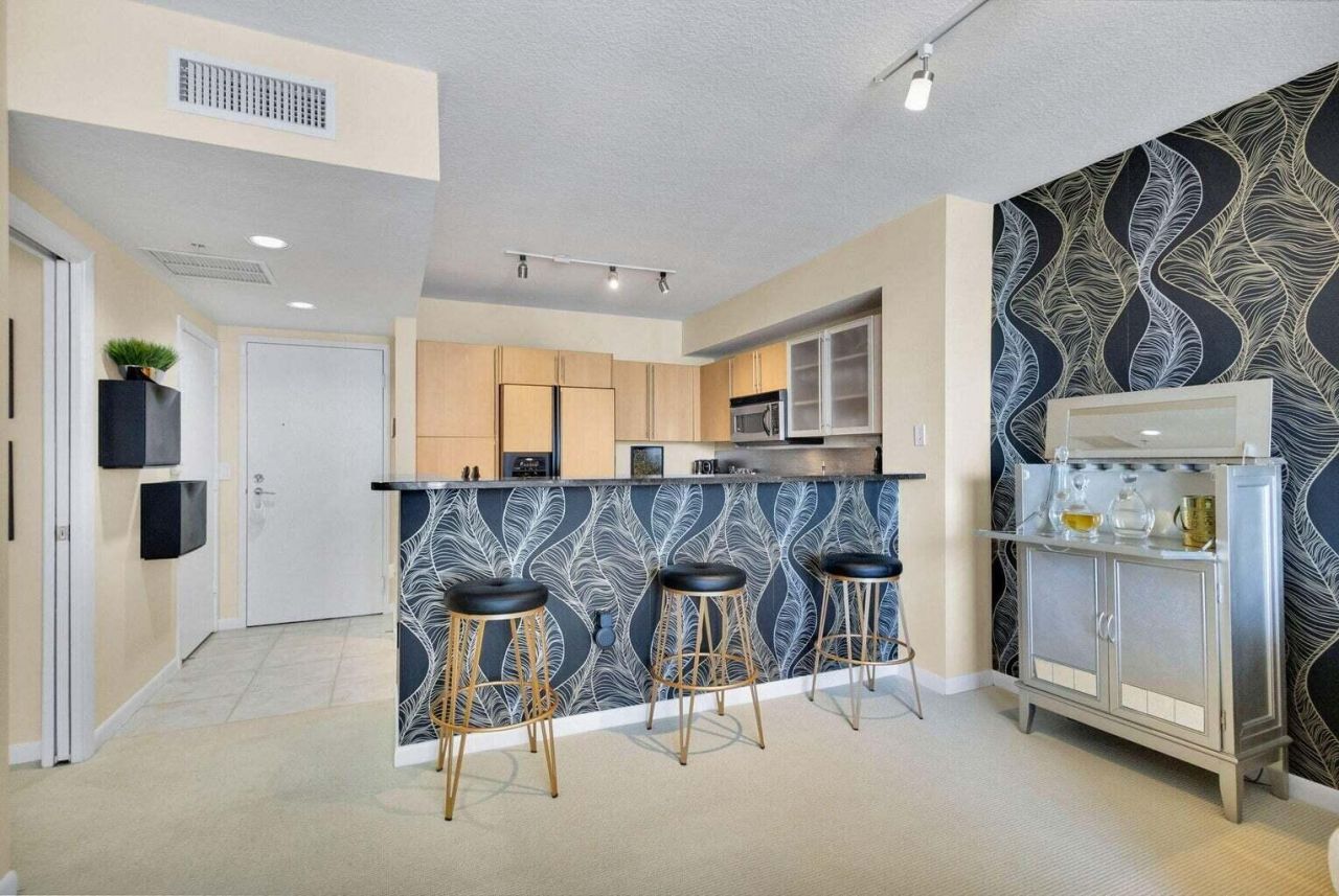 1551 N Flagler Drive, Unit 804, West Palm Beach, FL 33401 Photo