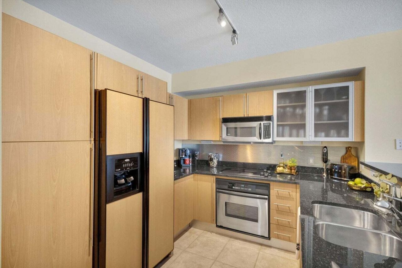 1551 N Flagler Drive, Unit 804, West Palm Beach, FL 33401 Photo