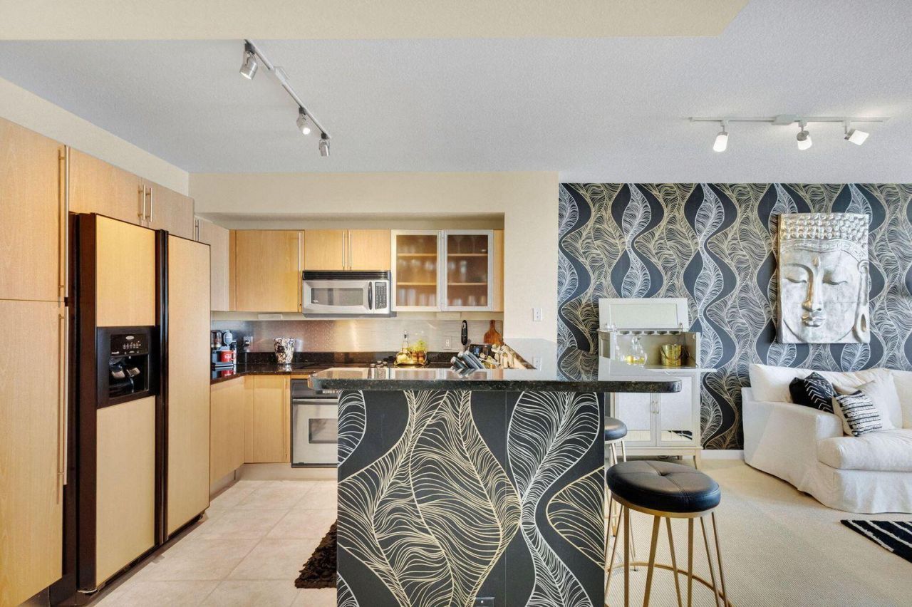 1551 N Flagler Drive, Unit 804, West Palm Beach, FL 33401 Photo
