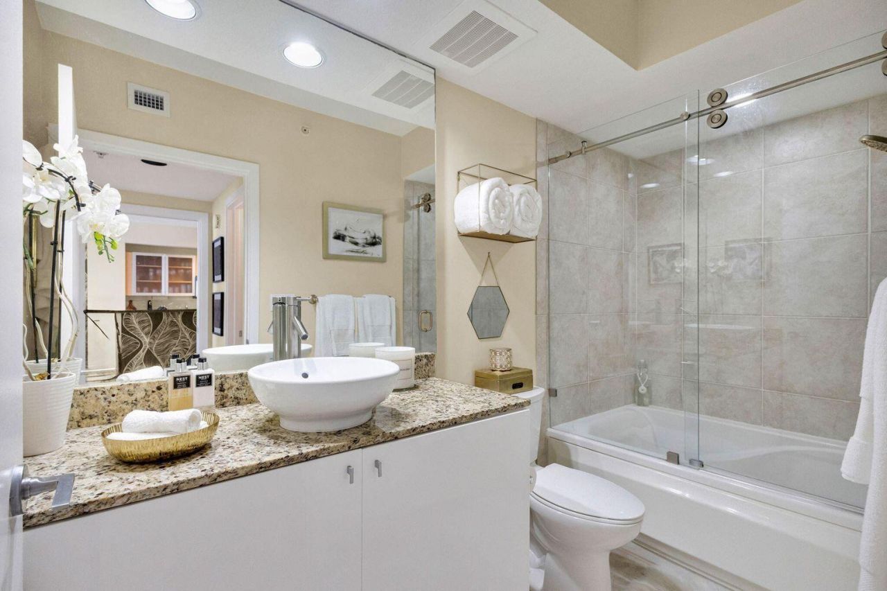 1551 N Flagler Drive, Unit 804, West Palm Beach, FL 33401 Photo