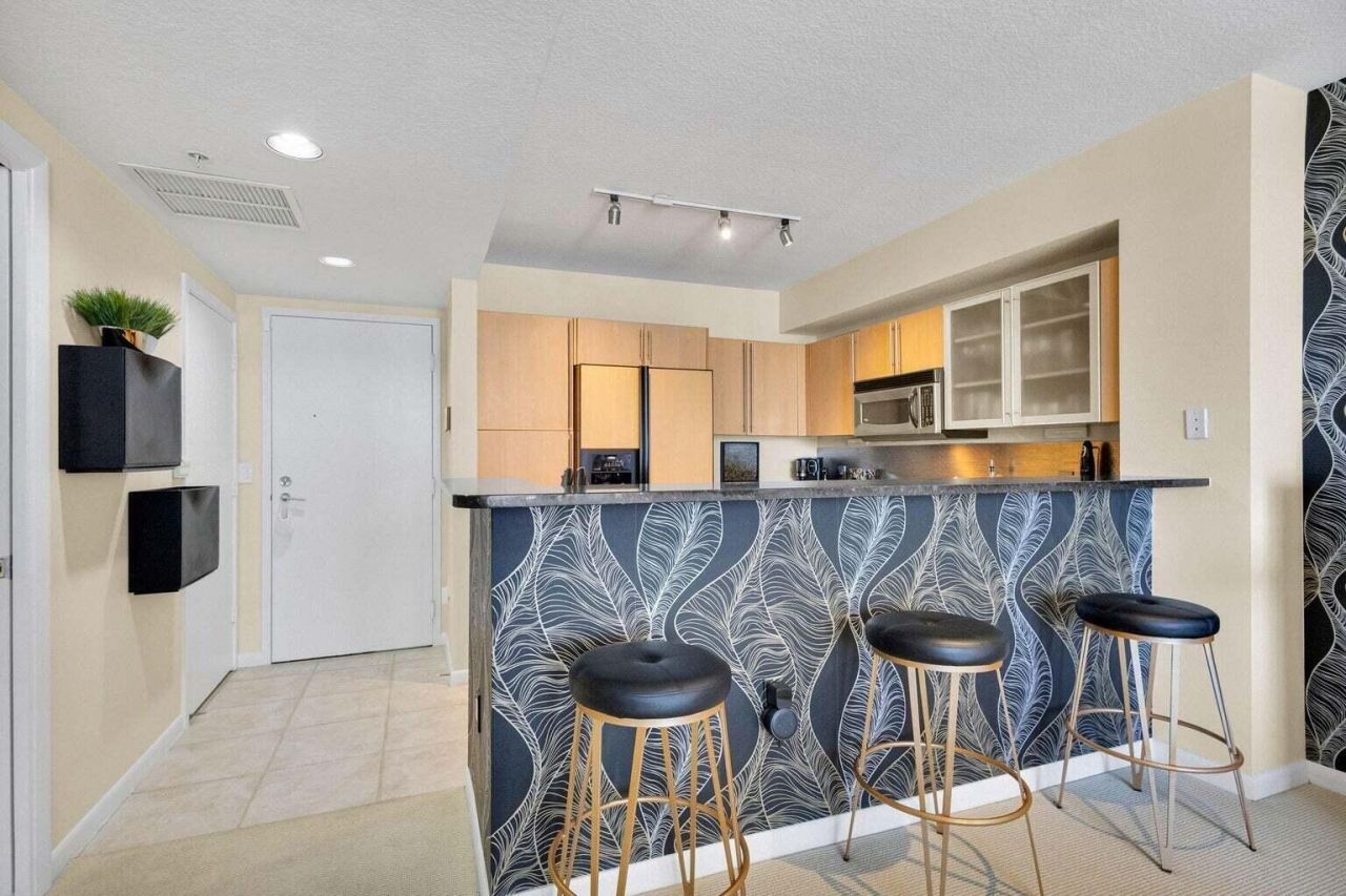 1551 N Flagler Drive, Unit 804, West Palm Beach, FL 33401 Photo