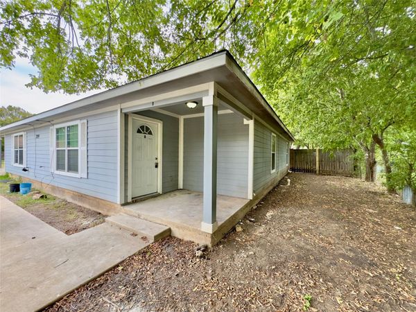 709 San Saba ST , Unit A, Lockhart, TX 78644