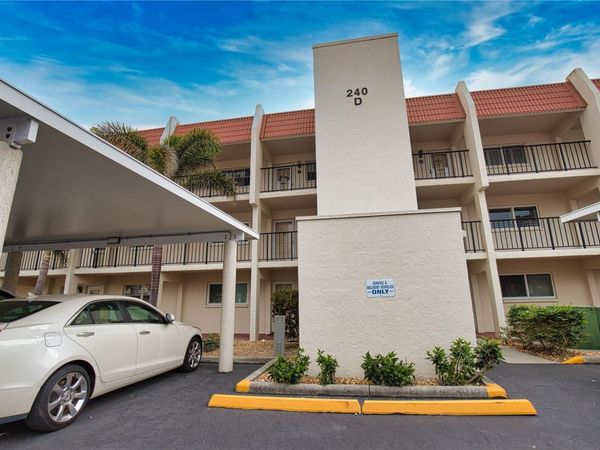 240 SANTA MARIA STREET , Unit 225, VENICE, FL 34285