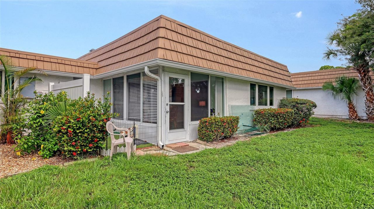 2623 Riverbluff Parkway, Unit V144, Sarasota, FL 34231 Photo