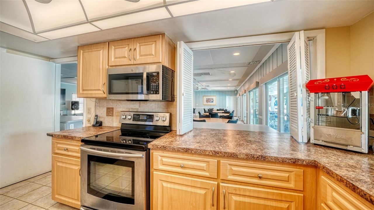 2623 Riverbluff Parkway, Unit V144, Sarasota, FL 34231 Photo