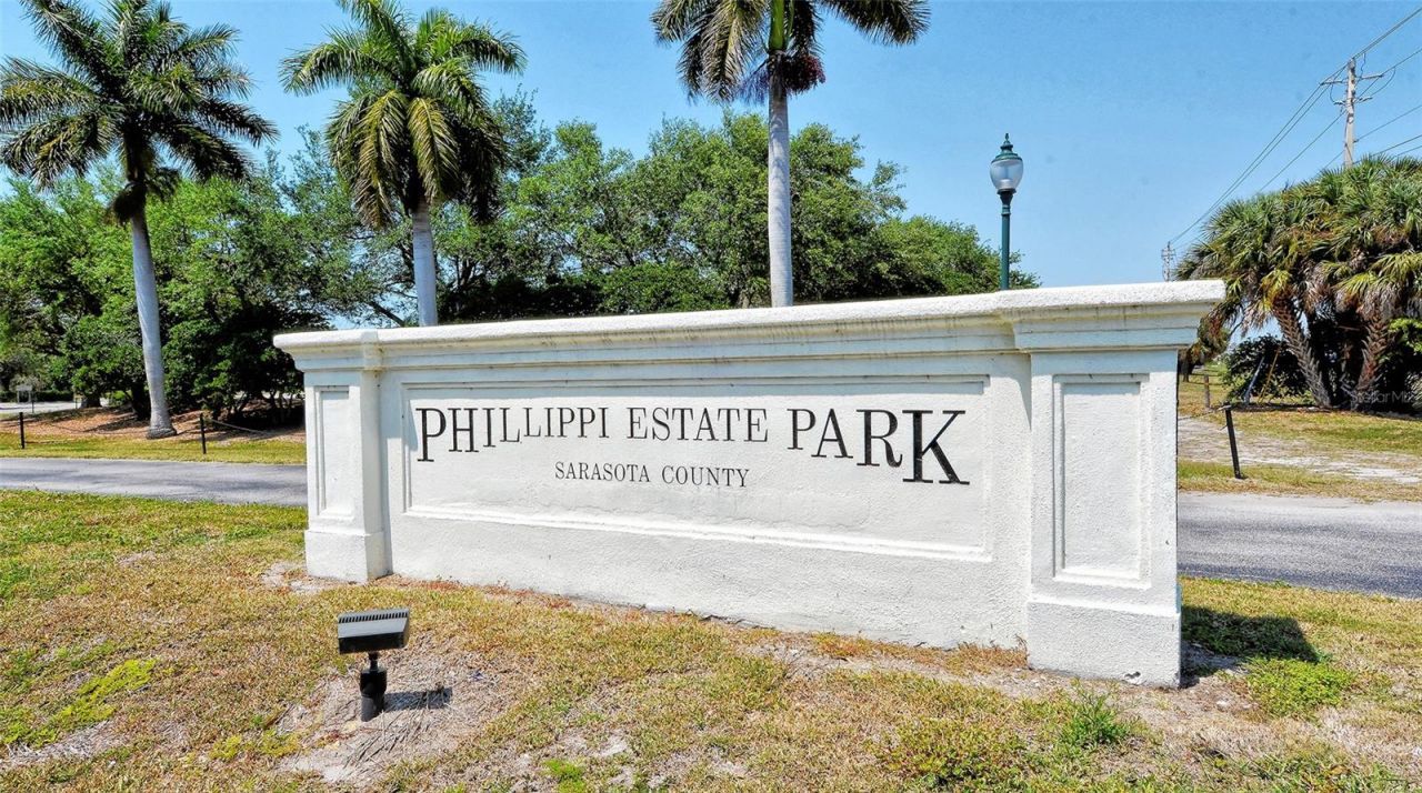 2623 Riverbluff Parkway, Unit V144, Sarasota, FL 34231 Photo