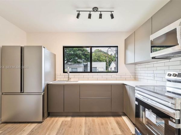25 NW 78th St, Unit 1, Miami, FL 33150