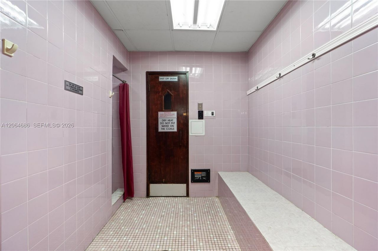 900 Colony Point Cir, Unit 216, Pembroke Pines, FL 33026 Photo