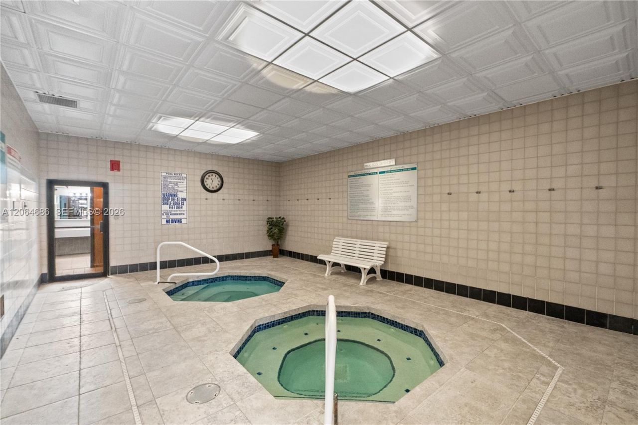 900 Colony Point Cir, Unit 216, Pembroke Pines, FL 33026 Photo