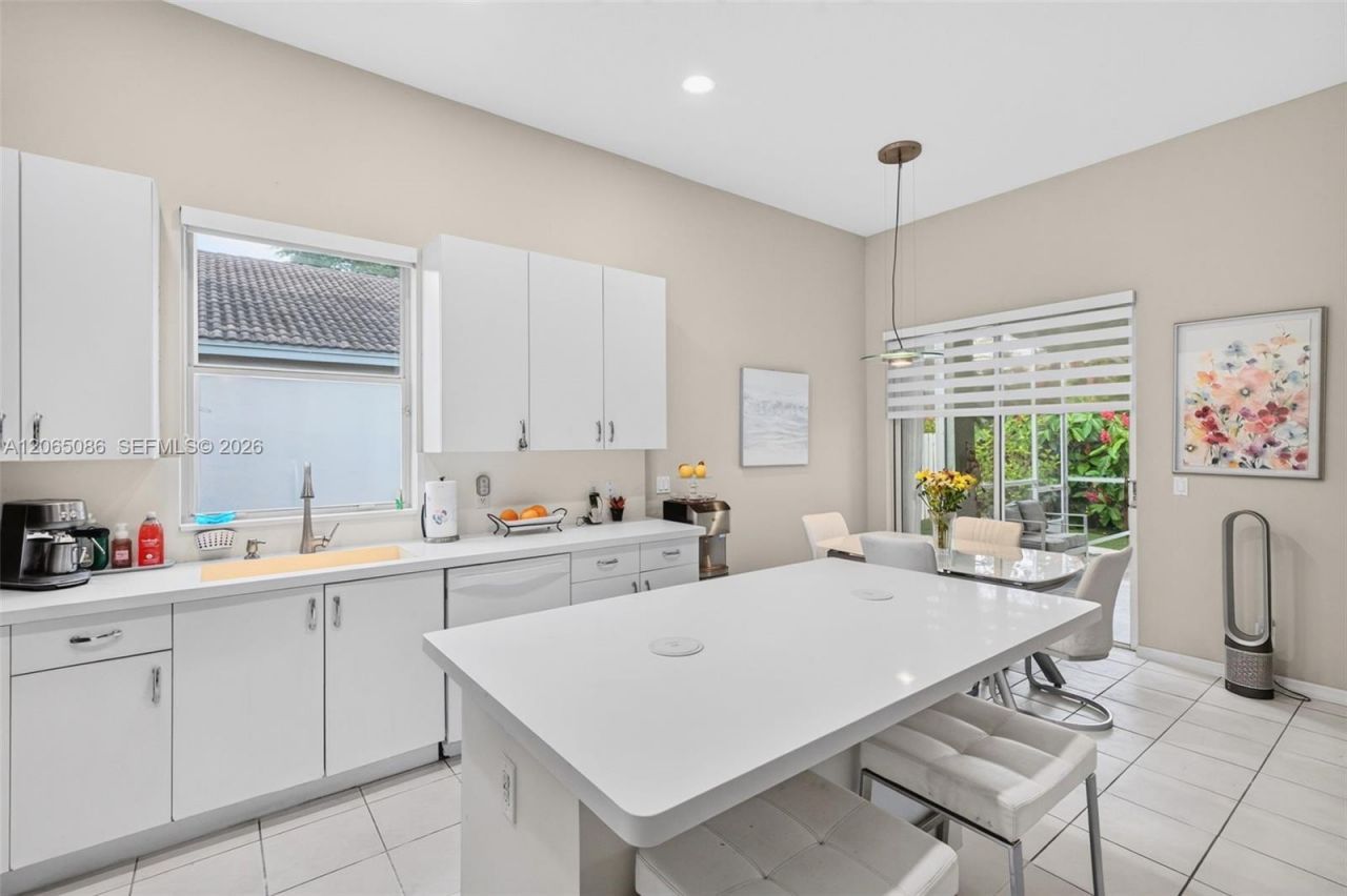 13356 NW 16th St, Pembroke Pines, FL 33028 Photo