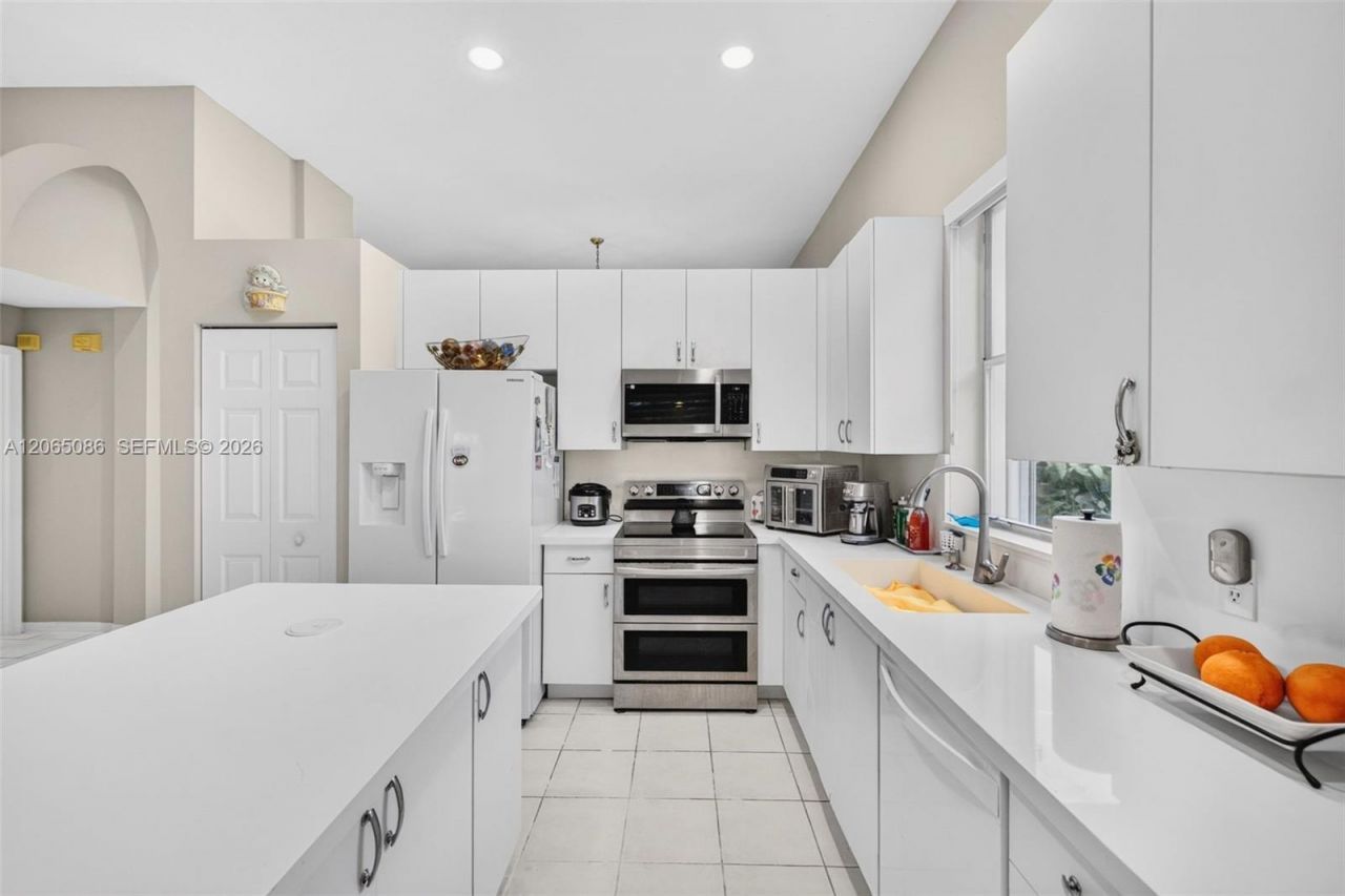 13356 NW 16th St, Pembroke Pines, FL 33028 Photo