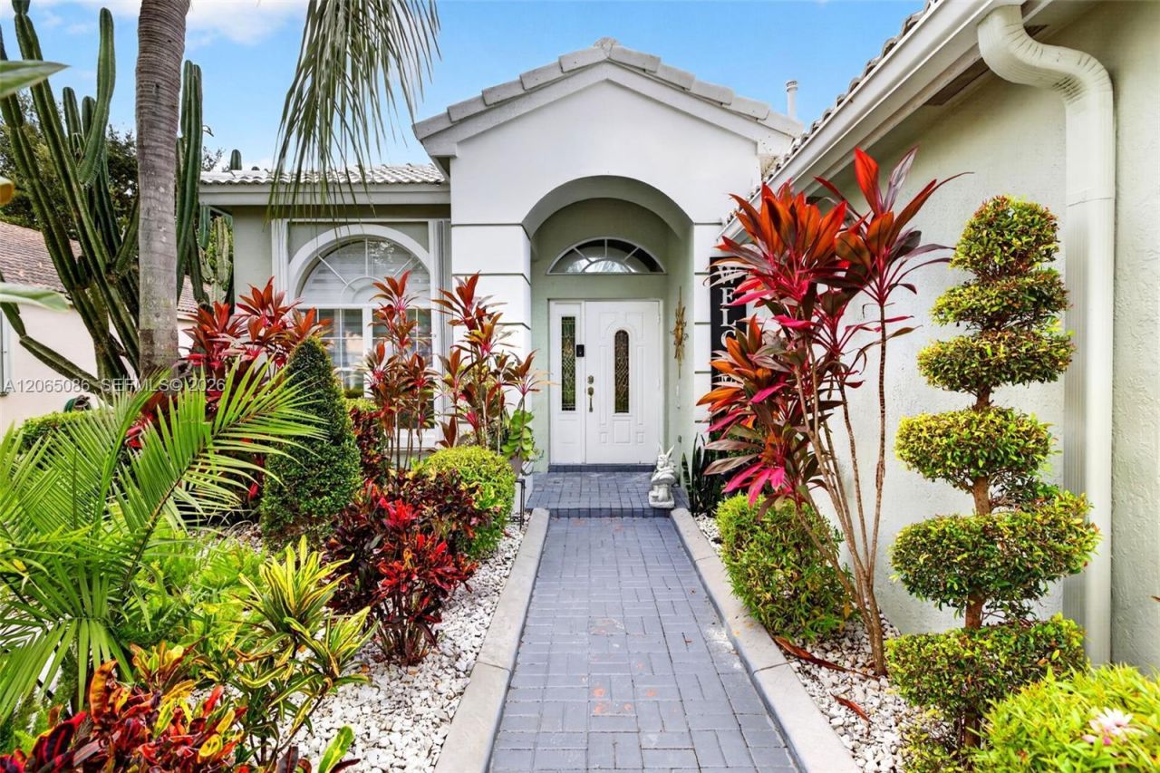 13356 NW 16th St, Pembroke Pines, FL 33028 Photo
