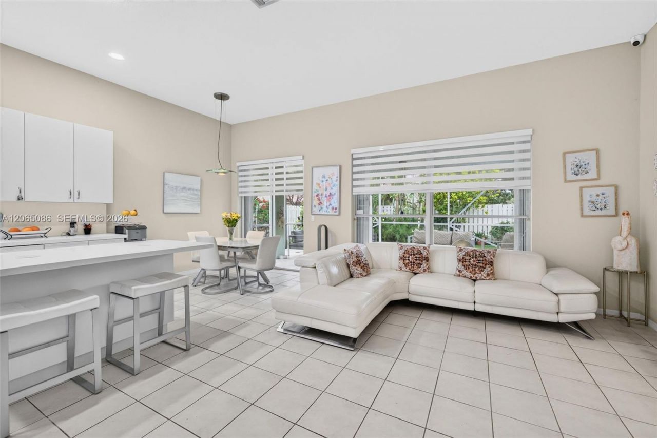 13356 NW 16th St, Pembroke Pines, FL 33028 Photo