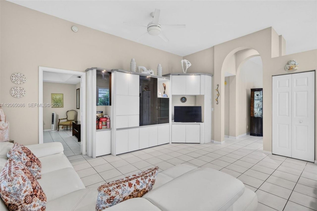 13356 NW 16th St, Pembroke Pines, FL 33028 Photo