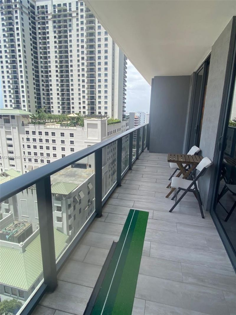 45 SW 9th St , Unit 1005, Miami, FL 33130 Photo